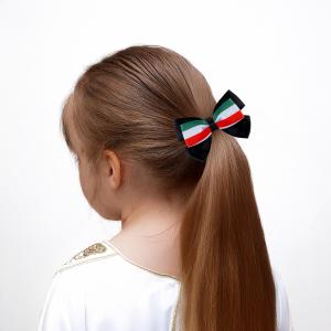مشبك شعر للبنات على شكل فيونكة بعلم الكويت صغيرة الحجم - موديل ٥