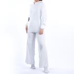 Stylish knitted suit set with black stripes
