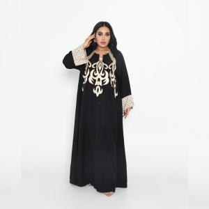 عباية سوداء ملكية بتطريز مميز