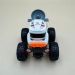 Satellite Explorer Truck with Hexagon Prints and Suspension